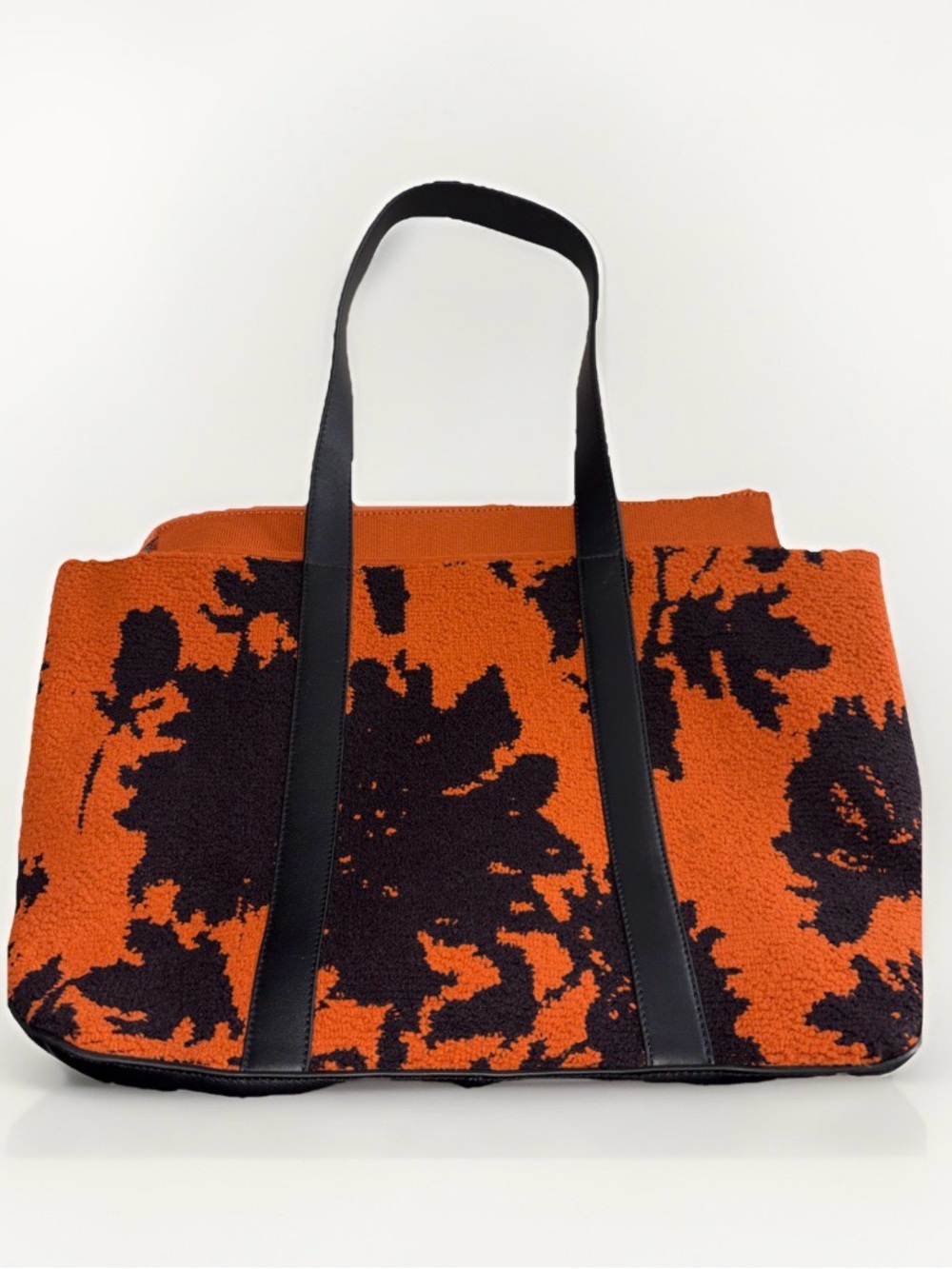 NWT VOILE BLANCHE Safari Mid size Winter Knit Purse in Douglas Orange- Black - Picture 3 of 13
